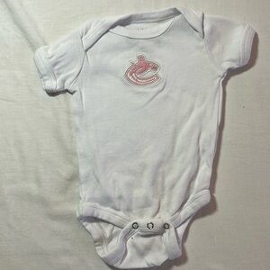 12M Vancouver Canucks hockey onesie